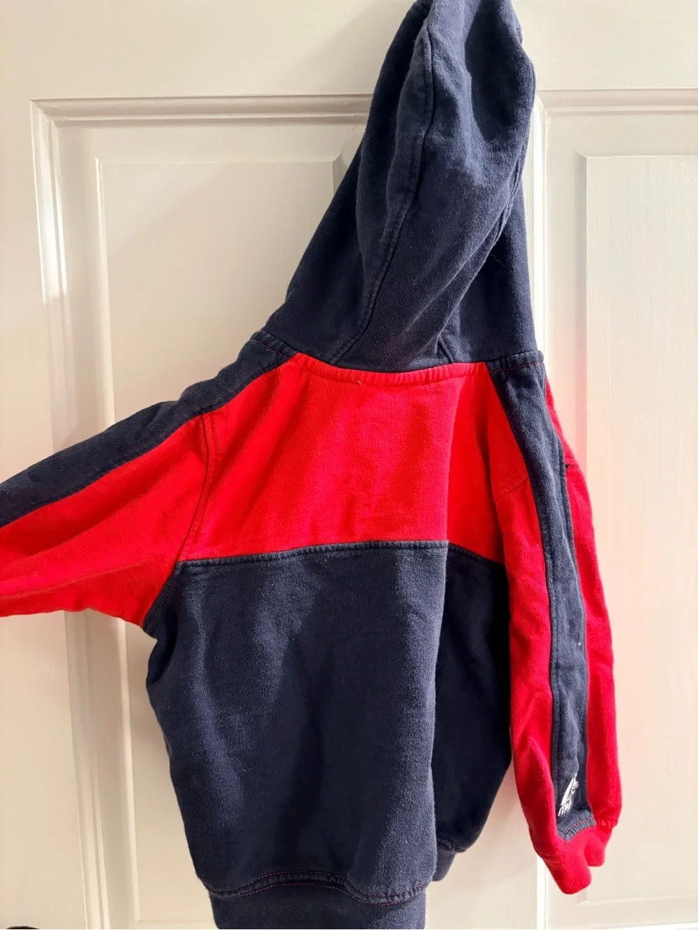 Majestic Kids Red and Navy Atlanta Braves Colorblock Zip Hoodie
